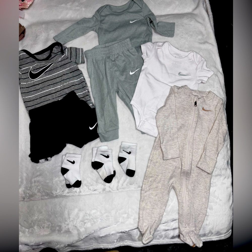 Nike 6month lot
